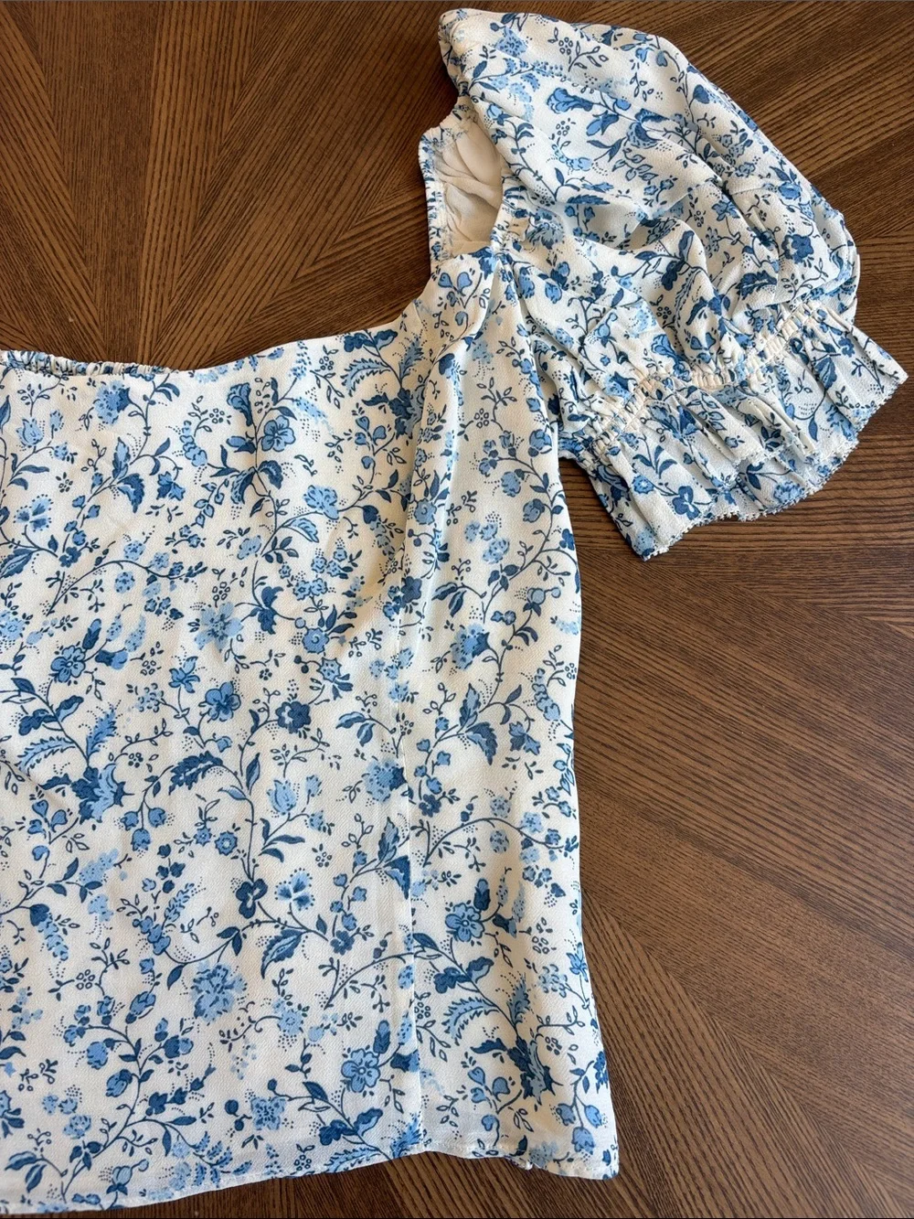 Reformation White and Blue Floral Puff-Sleeve Square-Neck Top